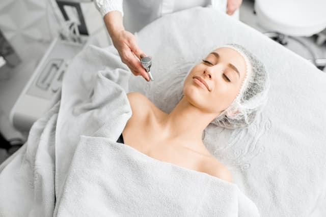 Treatment at CC Estética